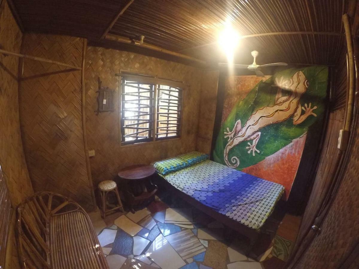 Hotel Bamboo Nest Puerto Princesa Exterior foto