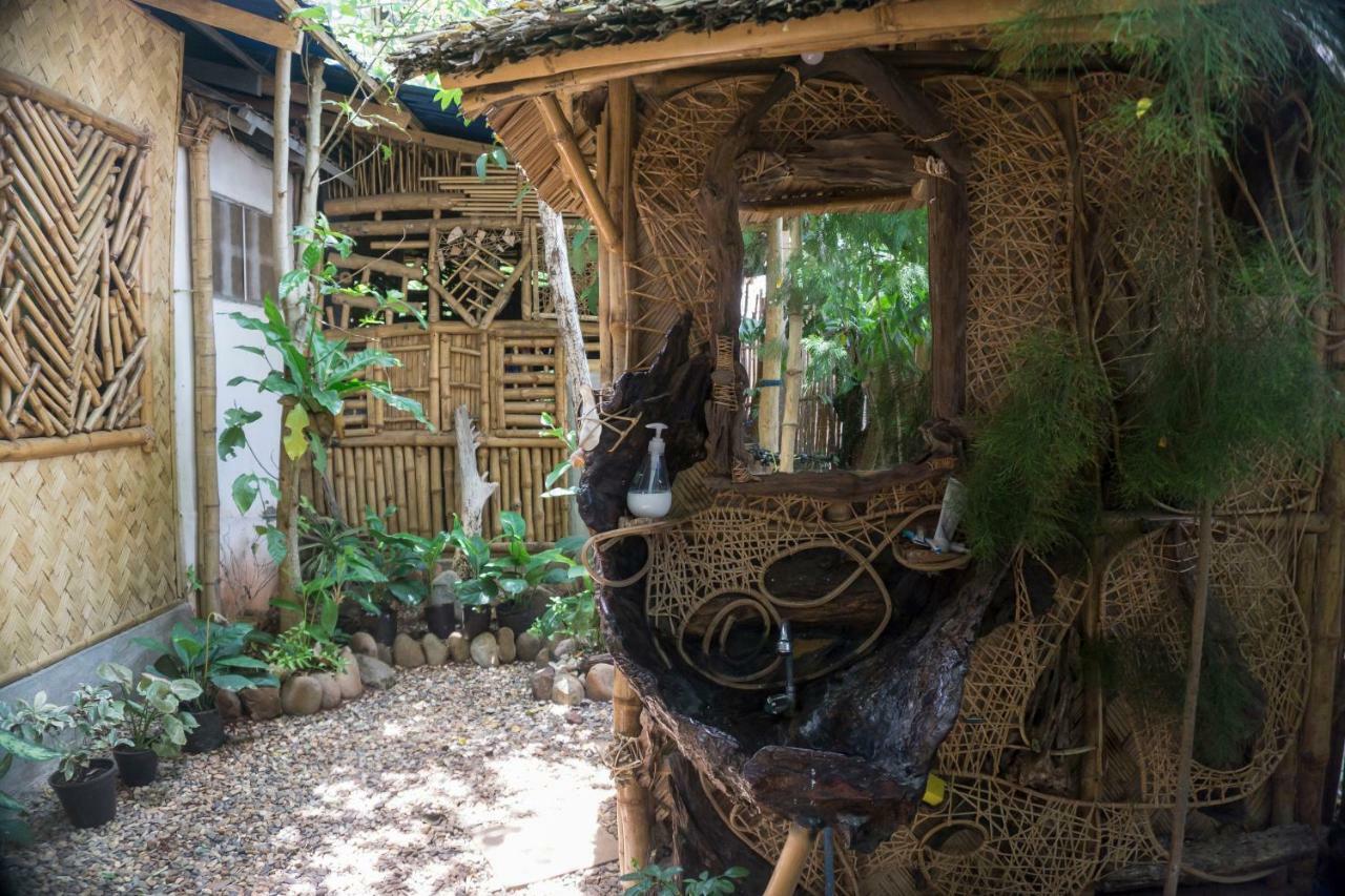 Hotel Bamboo Nest Puerto Princesa Exterior foto